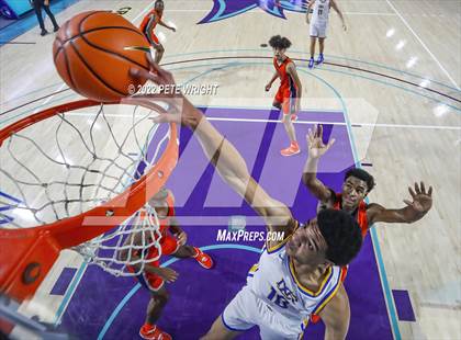 Thumbnail 2 in Whitney Young vs North Little Rock (City of Palms Classic) photogallery.