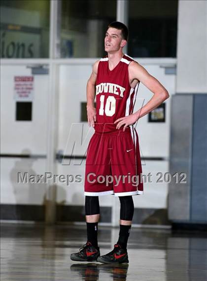 Thumbnail 3 in Lynwood vs. Downey photogallery.
