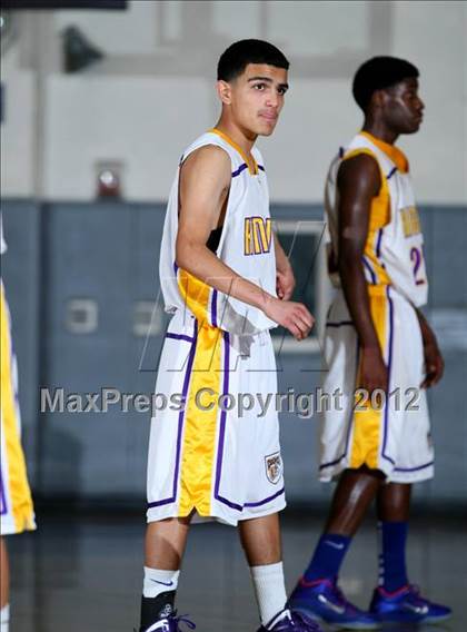 Thumbnail 3 in Lynwood vs. Downey photogallery.