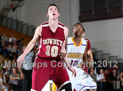 Thumbnail 3 in Lynwood vs. Downey photogallery.