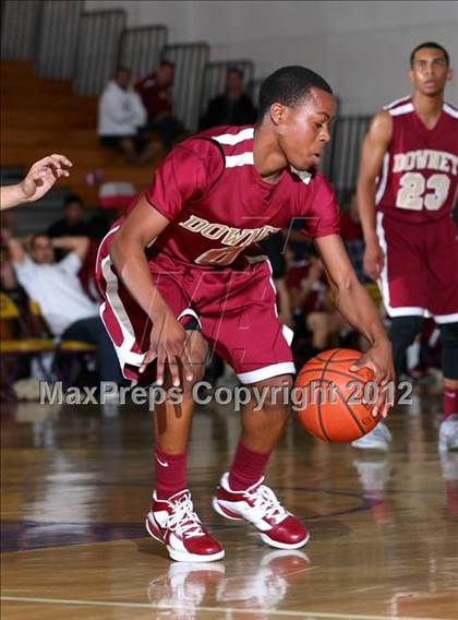 Thumbnail 3 in Lynwood vs. Downey photogallery.