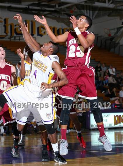 Thumbnail 1 in Lynwood vs. Downey photogallery.