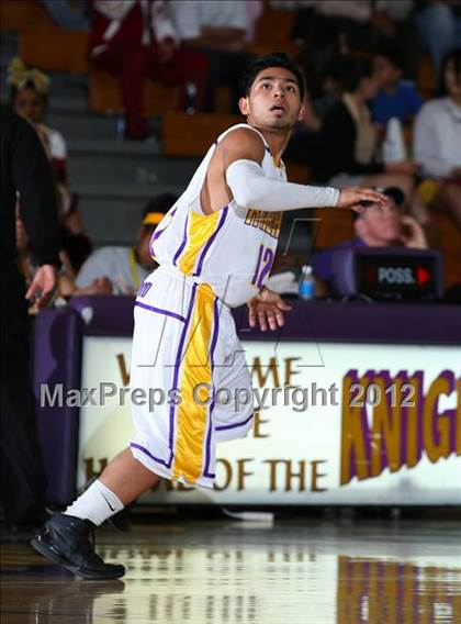 Thumbnail 1 in Lynwood vs. Downey photogallery.