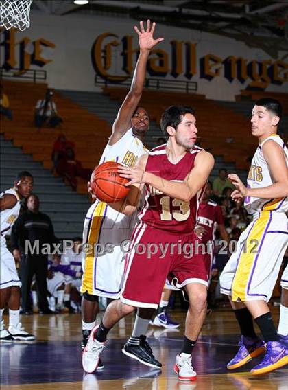 Thumbnail 1 in Lynwood vs. Downey photogallery.