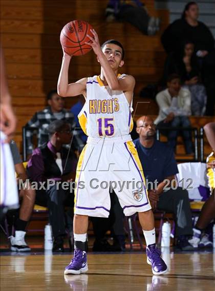 Thumbnail 3 in Lynwood vs. Downey photogallery.