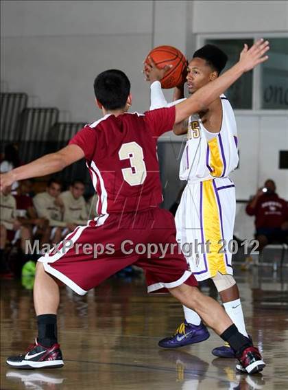Thumbnail 1 in Lynwood vs. Downey photogallery.
