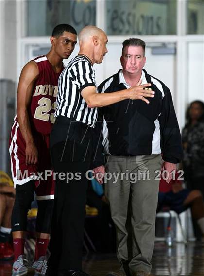 Thumbnail 3 in Lynwood vs. Downey photogallery.