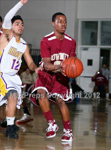 Thumbnail 3 in Lynwood vs. Downey photogallery.