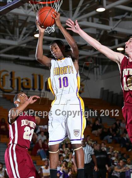 Thumbnail 2 in Lynwood vs. Downey photogallery.