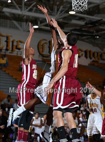 Thumbnail 3 in Lynwood vs. Downey photogallery.