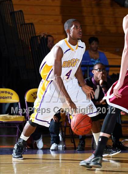 Thumbnail 1 in Lynwood vs. Downey photogallery.