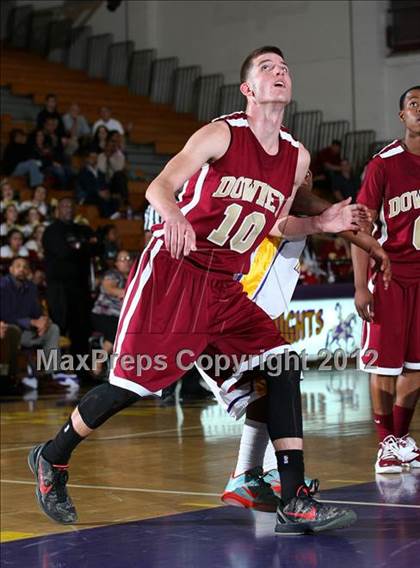 Thumbnail 3 in Lynwood vs. Downey photogallery.