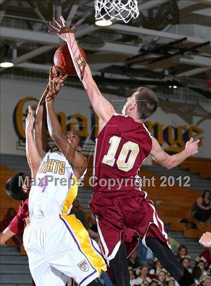 Thumbnail 3 in Lynwood vs. Downey photogallery.