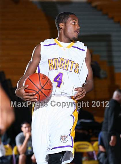 Thumbnail 1 in Lynwood vs. Downey photogallery.