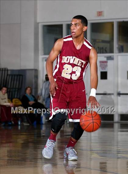 Thumbnail 3 in Lynwood vs. Downey photogallery.