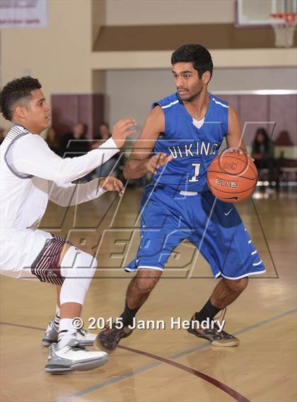 Thumbnail 3 in Irvington @ Rancho Mirage (MaxPreps Holiday Classic) photogallery.