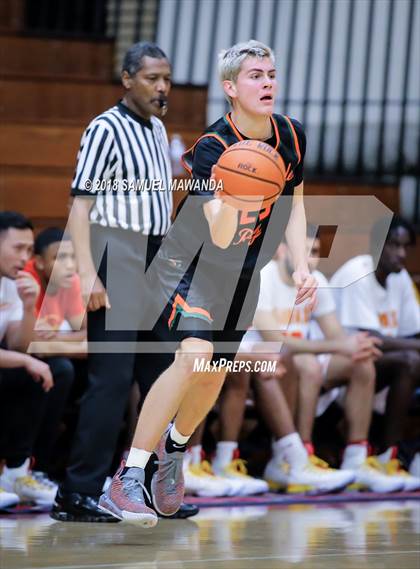 Thumbnail 2 in Fairfax vs  Poly (17th Annual Rose City Roundball Classic) photogallery.