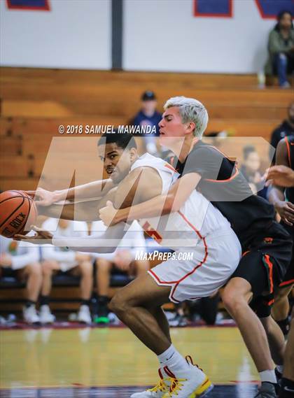 Thumbnail 2 in Fairfax vs  Poly (17th Annual Rose City Roundball Classic) photogallery.