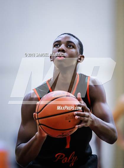 Thumbnail 2 in Fairfax vs  Poly (17th Annual Rose City Roundball Classic) photogallery.