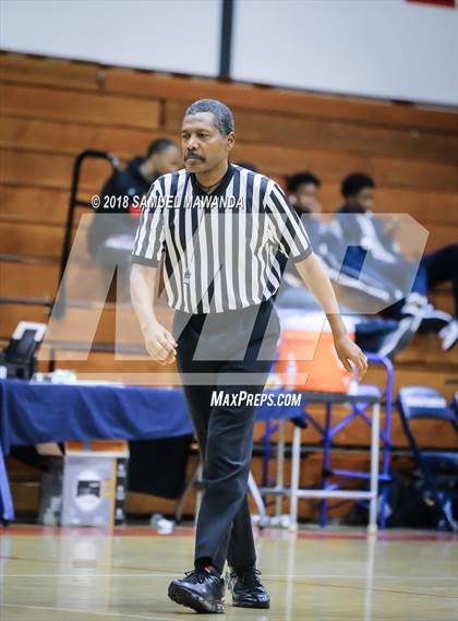 Thumbnail 3 in Fairfax vs  Poly (17th Annual Rose City Roundball Classic) photogallery.