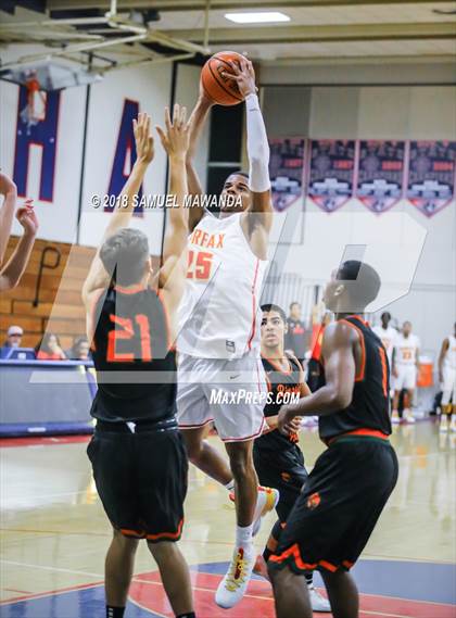Thumbnail 3 in Fairfax vs  Poly (17th Annual Rose City Roundball Classic) photogallery.