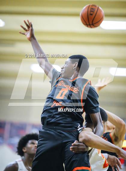 Thumbnail 2 in Fairfax vs  Poly (17th Annual Rose City Roundball Classic) photogallery.