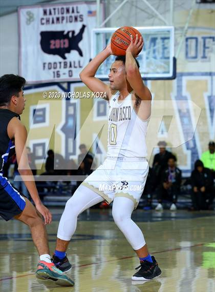 Thumbnail 2 in El Camino Real vs. St. John Bosco (Bosco Dream Showcase) photogallery.