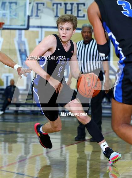 Thumbnail 2 in El Camino Real vs. St. John Bosco (Bosco Dream Showcase) photogallery.