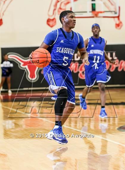 Thumbnail 1 in Trinity Christian vs Seagoville photogallery.