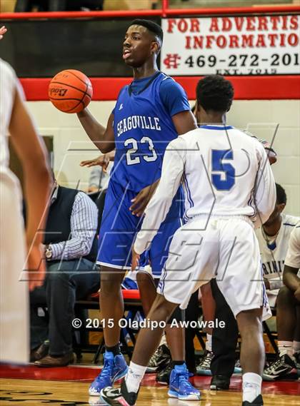 Thumbnail 2 in Trinity Christian vs Seagoville photogallery.