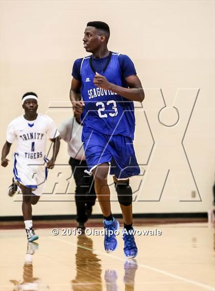 Thumbnail 3 in Trinity Christian vs Seagoville photogallery.