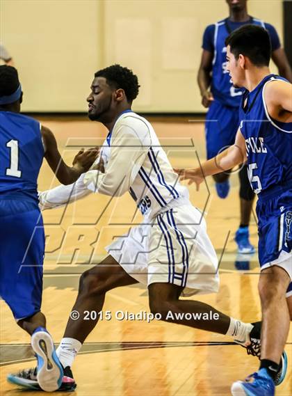 Thumbnail 2 in Trinity Christian vs Seagoville photogallery.