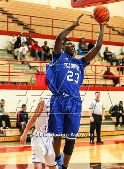 Thumbnail 1 in Trinity Christian vs Seagoville photogallery.