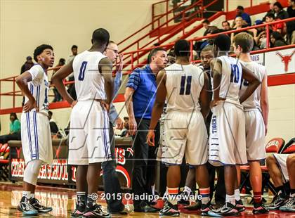 Thumbnail 2 in Trinity Christian vs Seagoville photogallery.