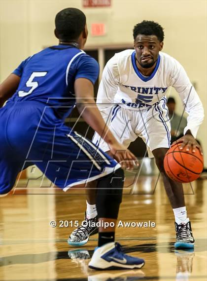 Thumbnail 3 in Trinity Christian vs Seagoville photogallery.