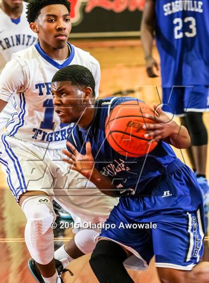 Thumbnail 1 in Trinity Christian vs Seagoville photogallery.