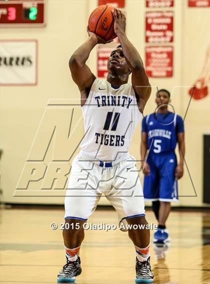 Thumbnail 3 in Trinity Christian vs Seagoville photogallery.