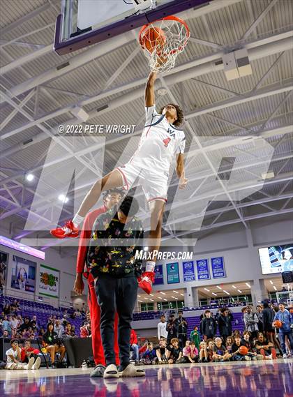 Thumbnail 2 in Slam Dunk Contest (City of Palms Classic) photogallery.