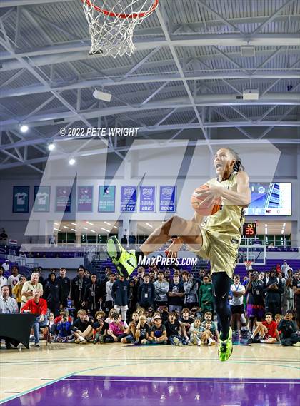 Thumbnail 2 in Slam Dunk Contest (City of Palms Classic) photogallery.
