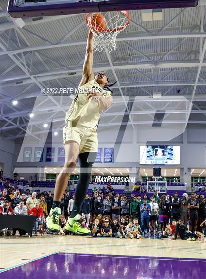 Thumbnail 1 in Slam Dunk Contest (City of Palms Classic) photogallery.