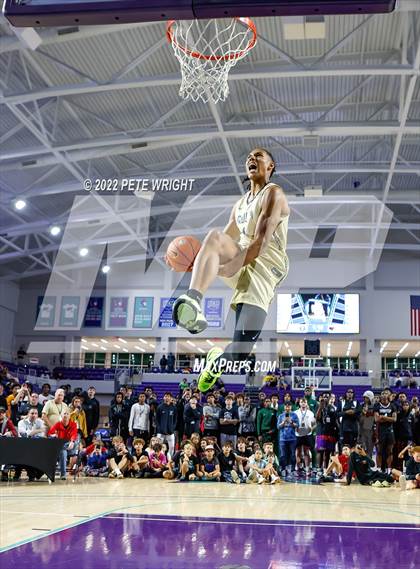Thumbnail 1 in Slam Dunk Contest (City of Palms Classic) photogallery.