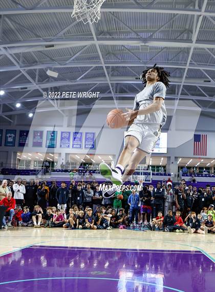 Thumbnail 2 in Slam Dunk Contest (City of Palms Classic) photogallery.