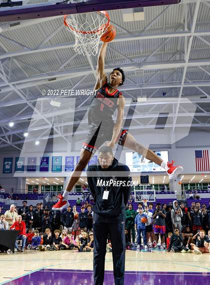 Thumbnail 1 in Slam Dunk Contest (City of Palms Classic) photogallery.
