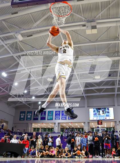 Thumbnail 1 in Slam Dunk Contest (City of Palms Classic) photogallery.