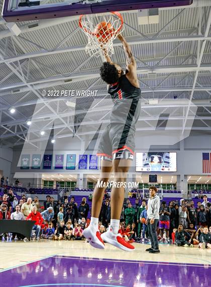 Thumbnail 1 in Slam Dunk Contest (City of Palms Classic) photogallery.