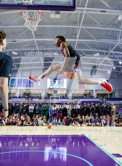 Thumbnail 2 in Slam Dunk Contest (City of Palms Classic) photogallery.