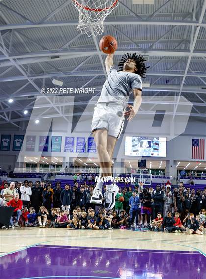Thumbnail 2 in Slam Dunk Contest (City of Palms Classic) photogallery.