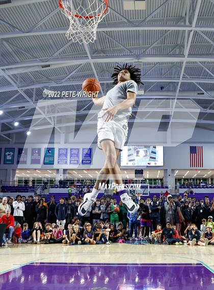 Thumbnail 3 in Slam Dunk Contest (City of Palms Classic) photogallery.