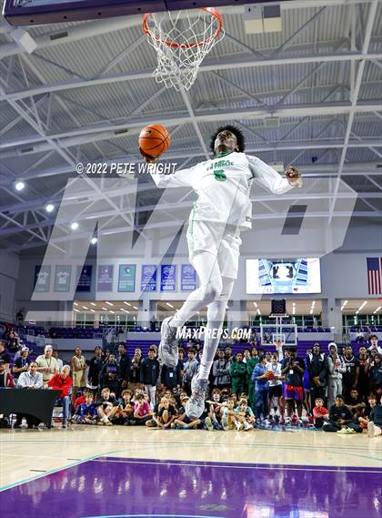 Thumbnail 1 in Slam Dunk Contest (City of Palms Classic) photogallery.