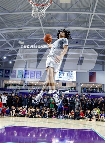 Thumbnail 1 in Slam Dunk Contest (City of Palms Classic) photogallery.